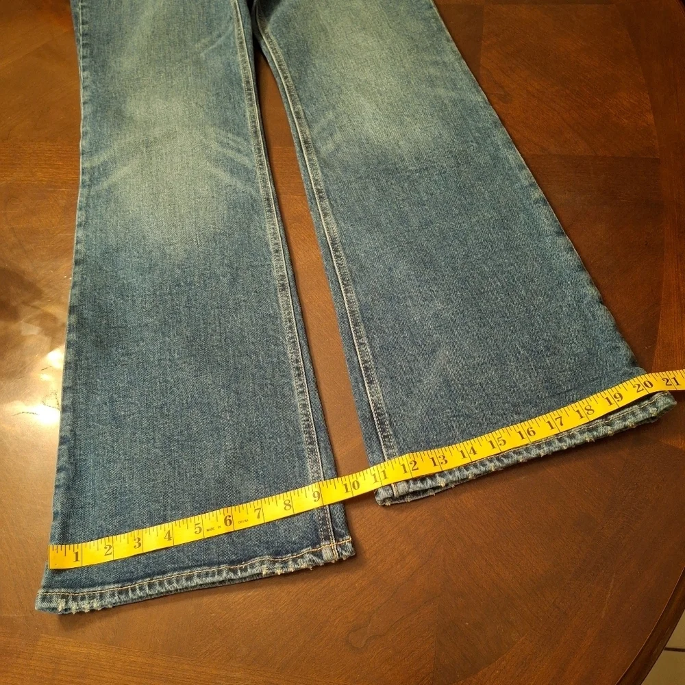 Old Navy Flare Blue Denim Jeans Women Size 8